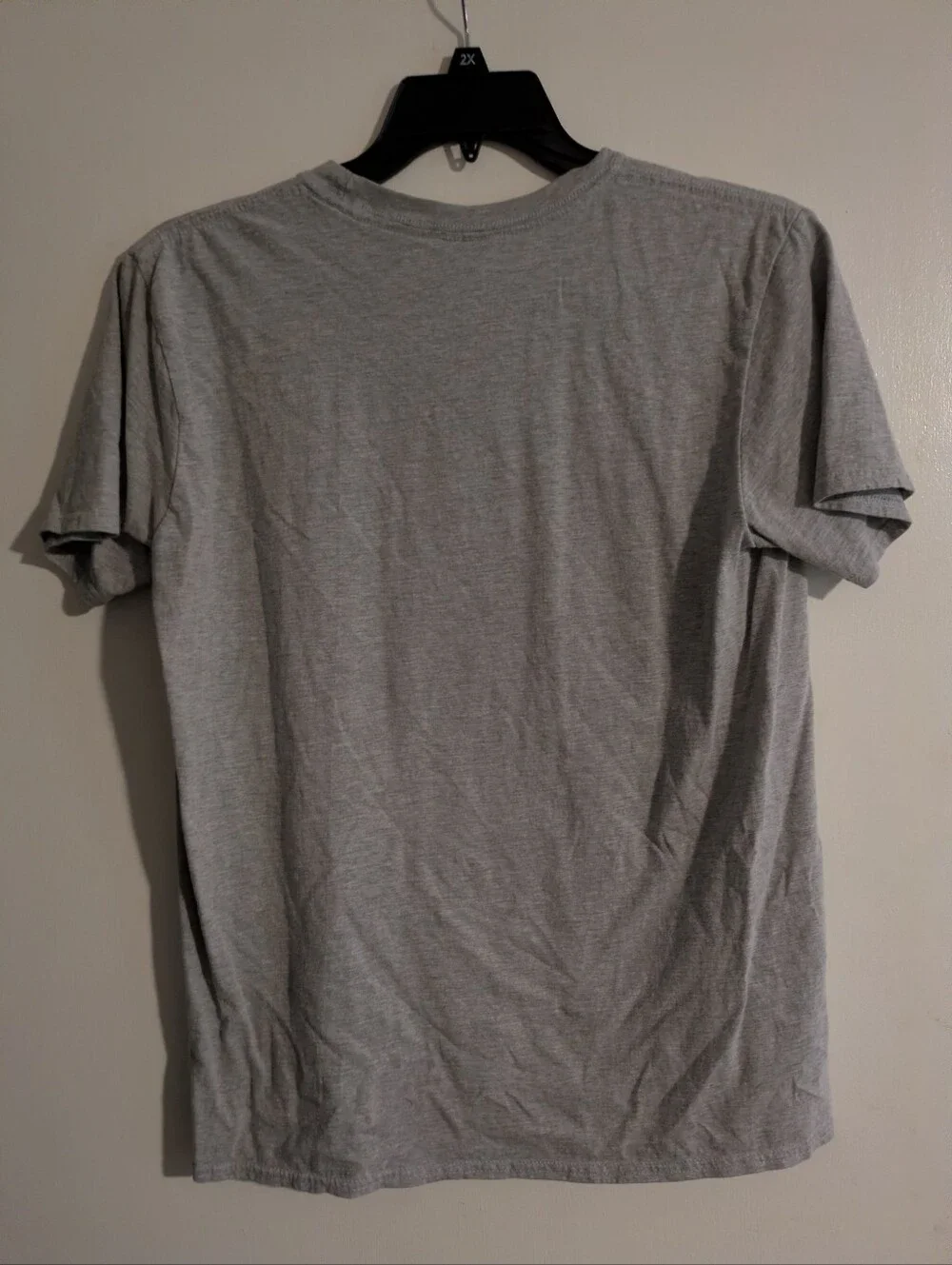 Don’t Stop Believin’ Santa Christmas T-Shirt Women’s Large Gray